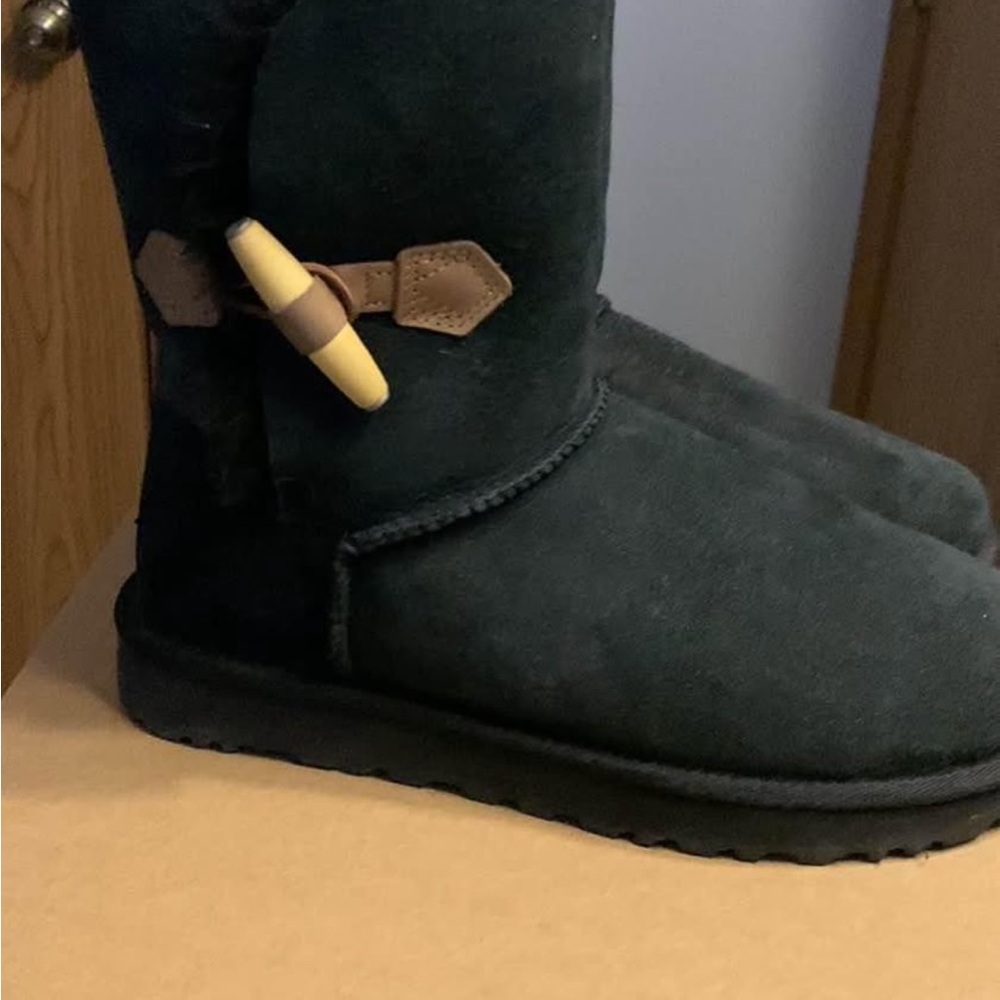 UGG KEELY SIZE USA 8
